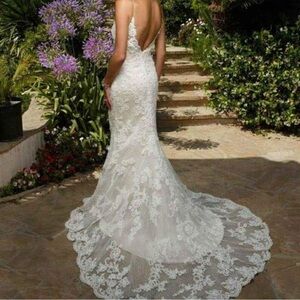 Casablanca Bridal Celebrate Forever Style 1975 wedding dress. Retail for $1,200